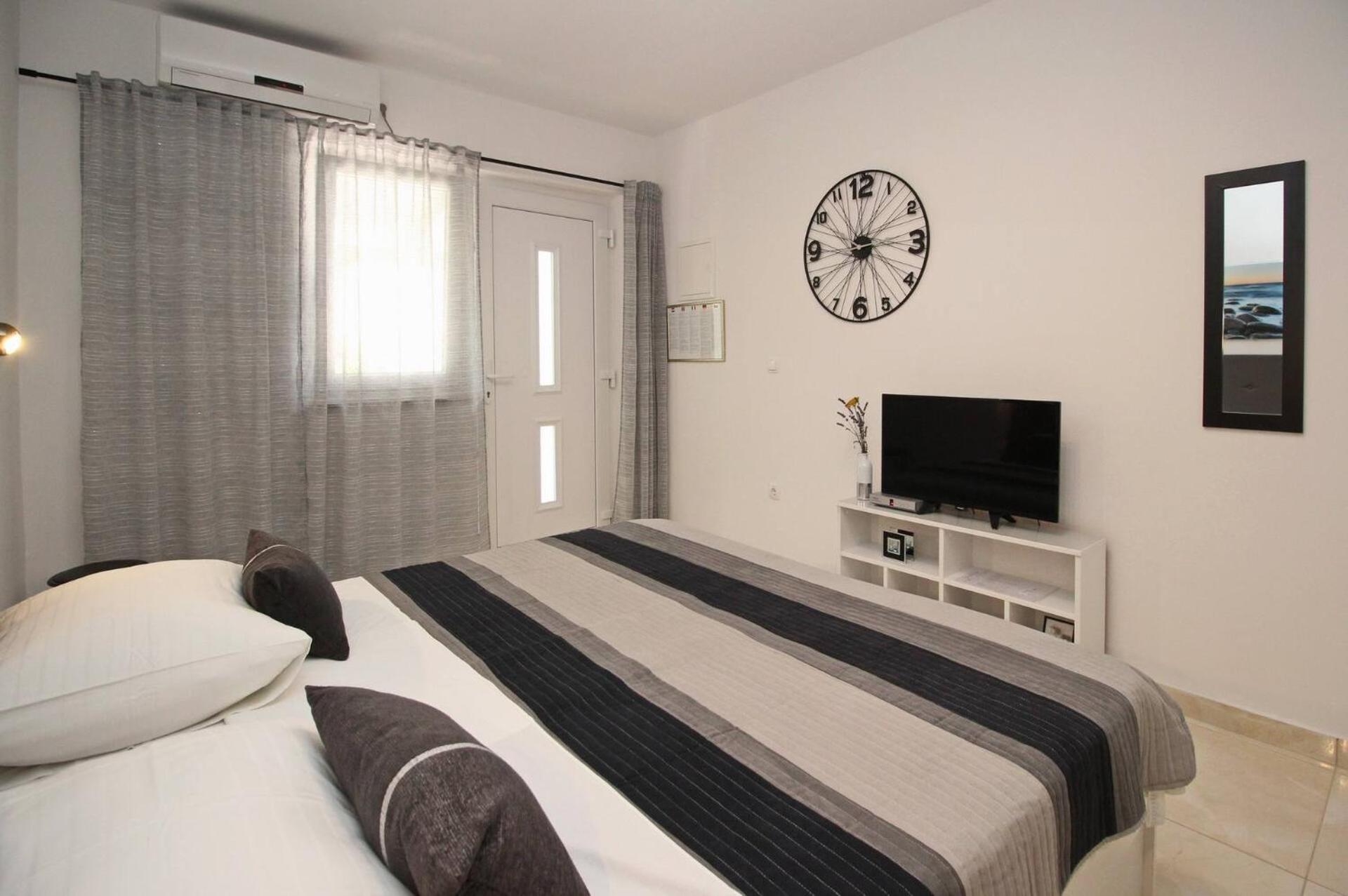 Apartments Karamarko Baška Buitenkant foto