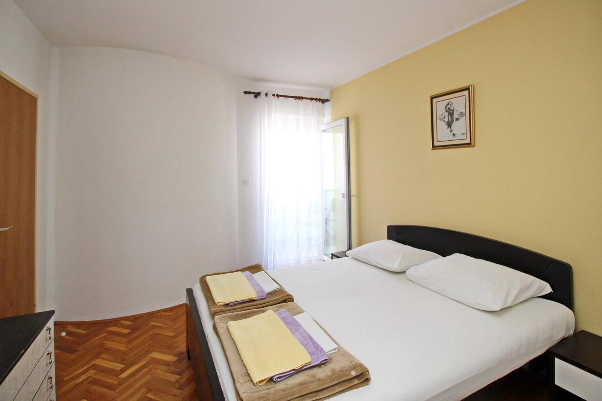 Apartments Karamarko Baška Buitenkant foto