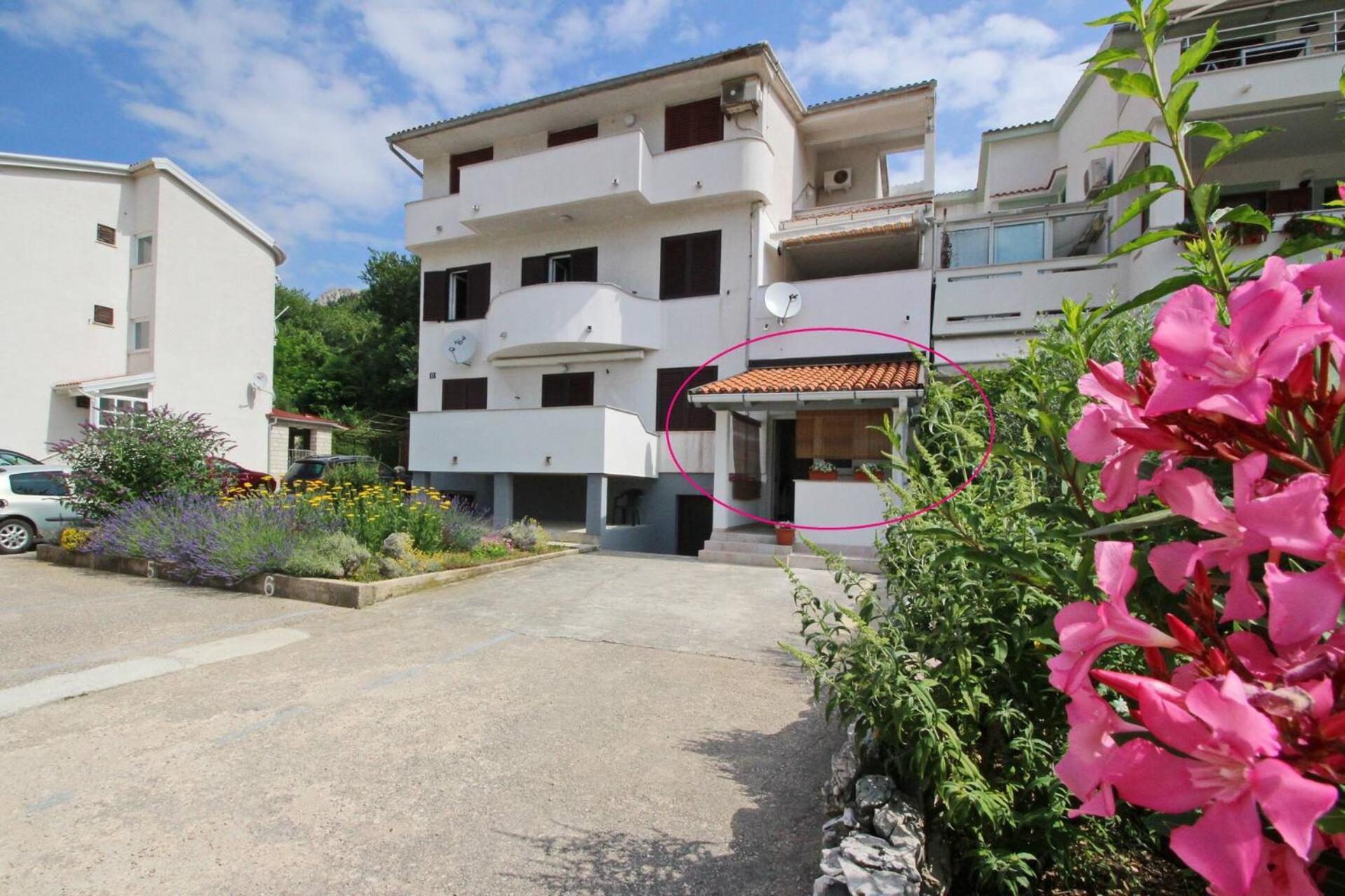 Apartments Karamarko Baška Buitenkant foto
