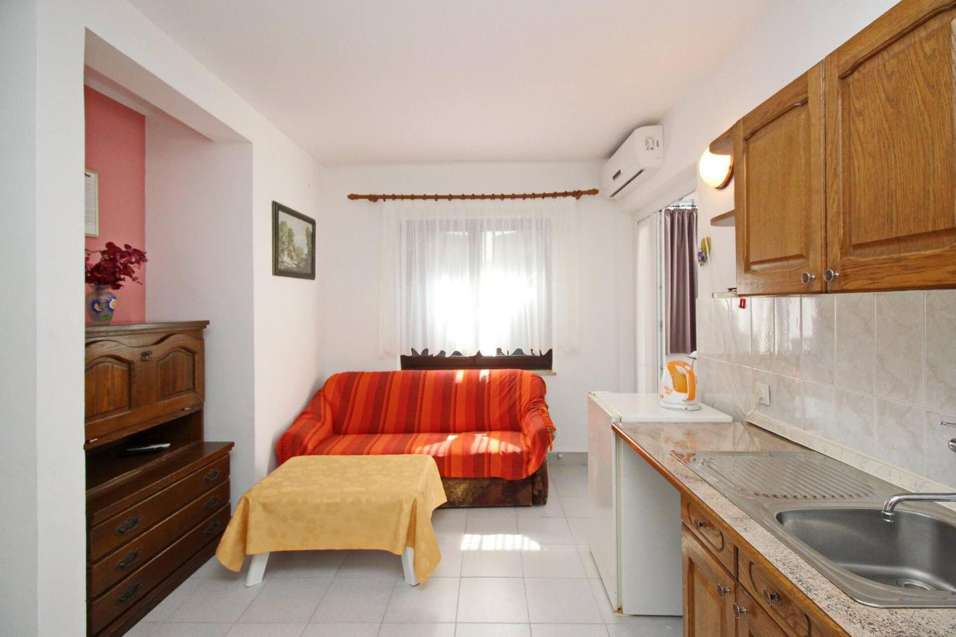 Apartments Karamarko Baška Buitenkant foto
