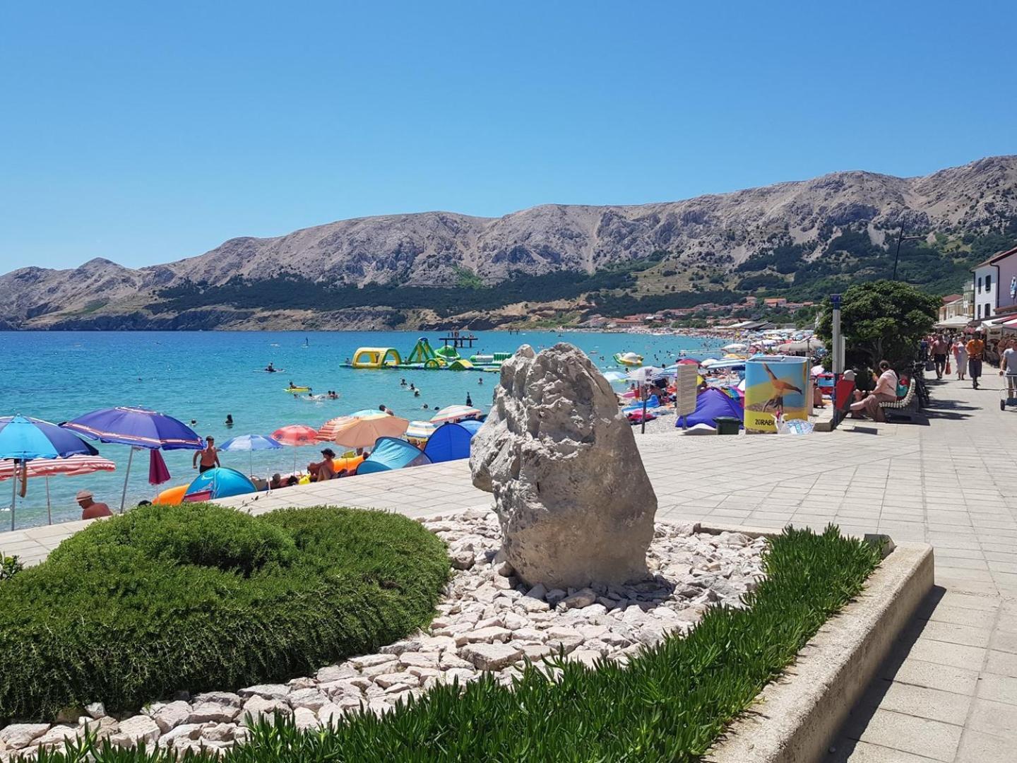 Apartments Karamarko Baška Buitenkant foto